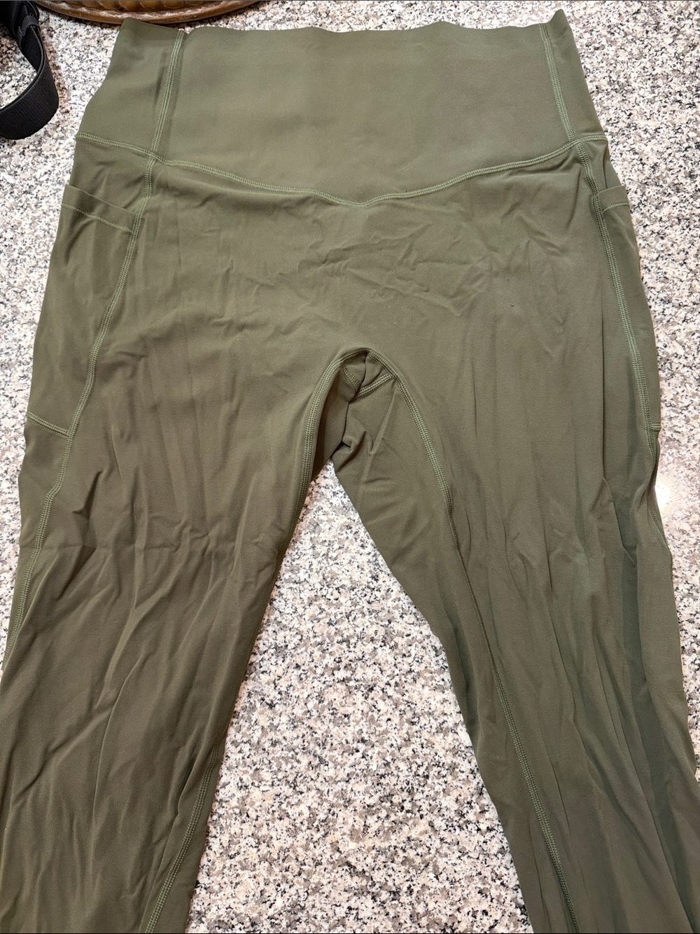 High-Waist Olive Green Halara Women’s Active Leggings